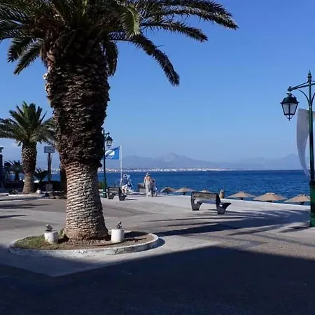 Appartment, 200m To The Seaside * Loutráki